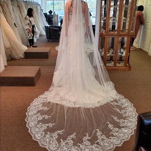 Ivory Cathedral Wedding Veil